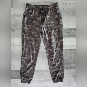 Atheleta Camo Farallon Jogger